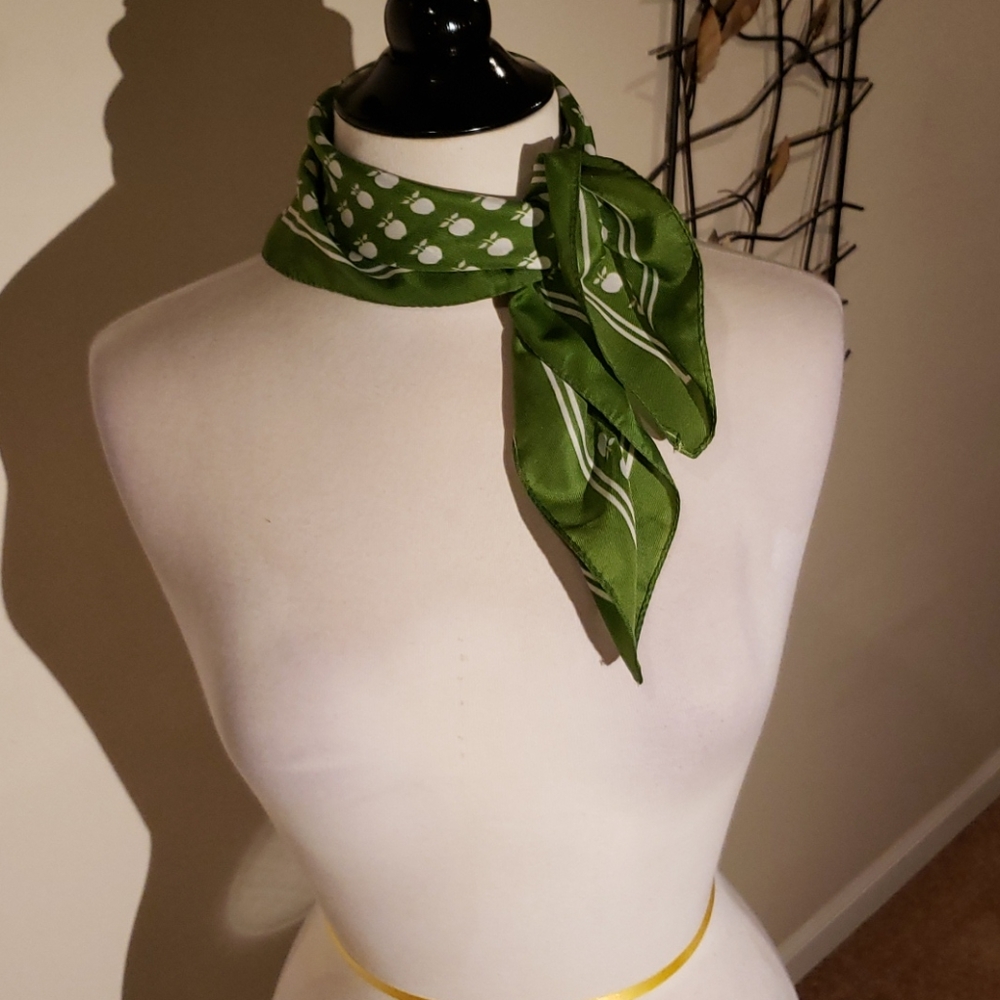 SCARF - Picture 3 of 13